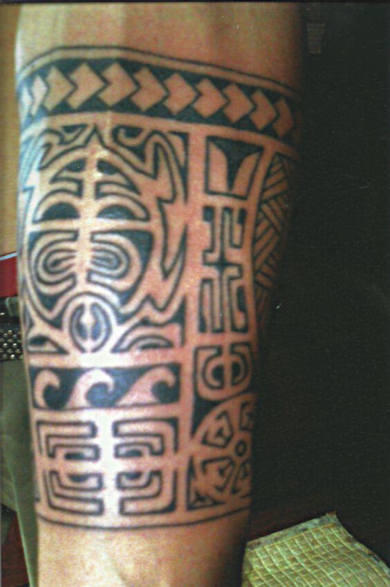 Tribal Turtle on Leg