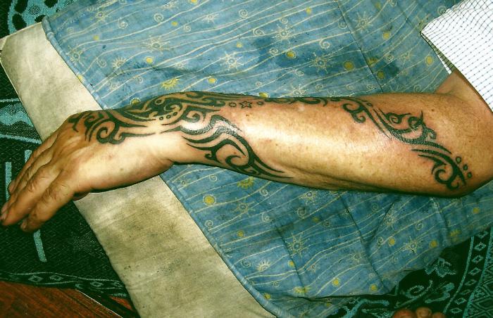 Oldschool Tribal Arm